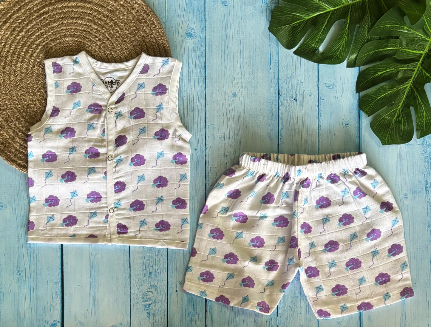 Organic muslin jabla and shorts set for newborns and toddlers